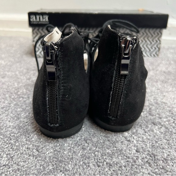 A. N. A. Black suede lace up bow tie pointed Ember Black size 9.5 M comes in box - Picture 3 of 10